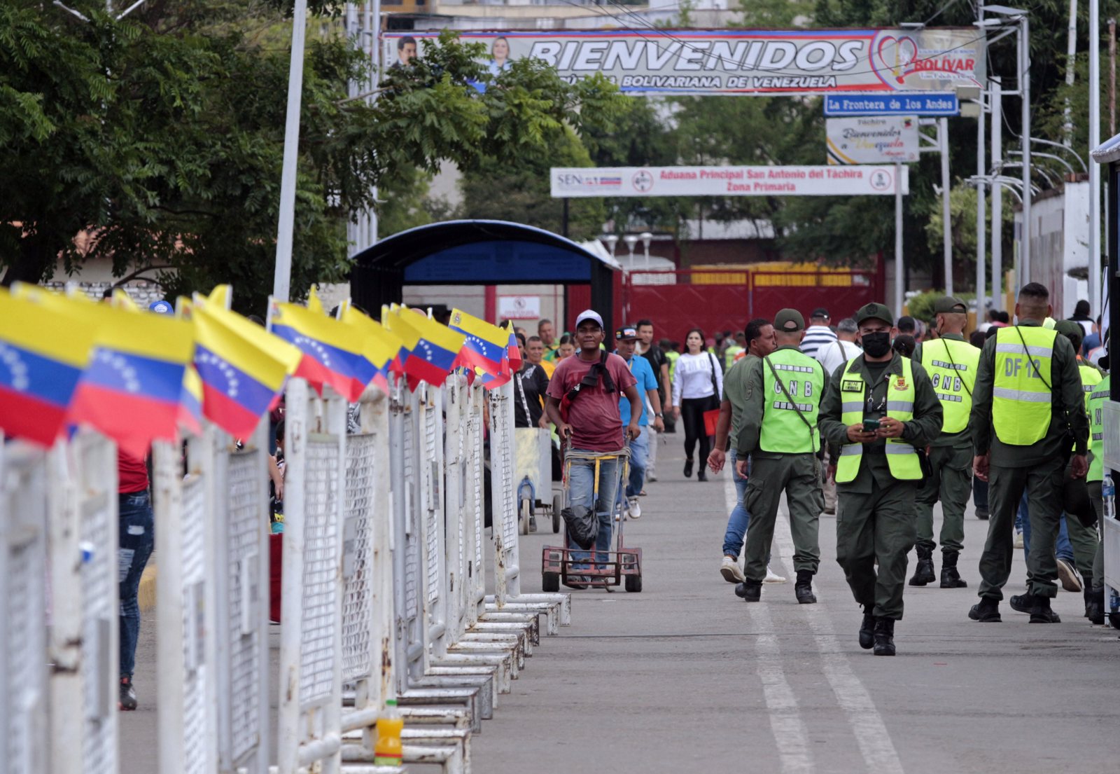 Parlamentos de Venezuela y Colombia anuncian agenda de trabajo