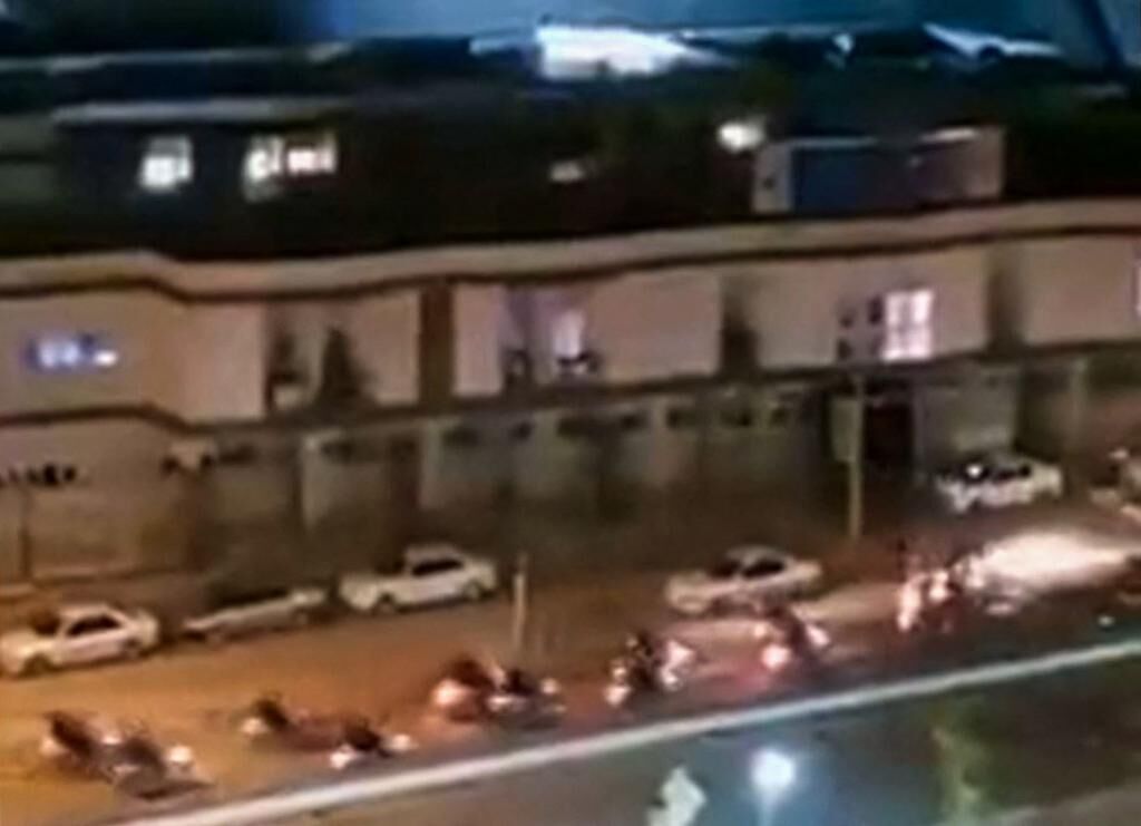 Agentes de seguridad de Irn atacan un hospital y una residencia universitaria