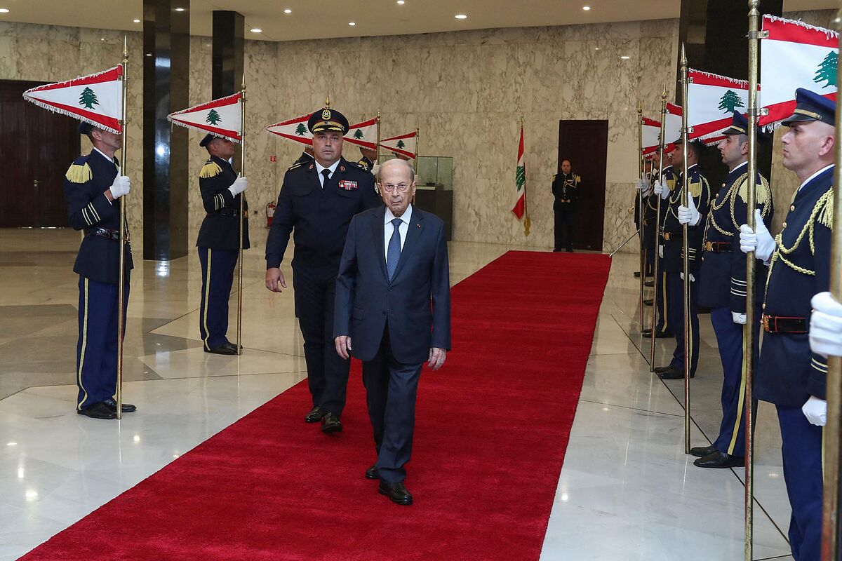Sin presidente, sin Gobierno y sin relevo para ambos en el Lbano
