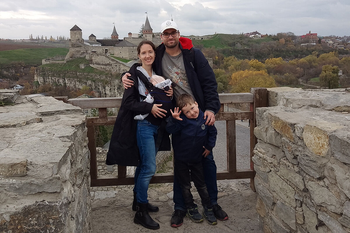 De Ucrania al extranjero y vuelta: "Quiero estar con mi familia en este tiempo difcil"