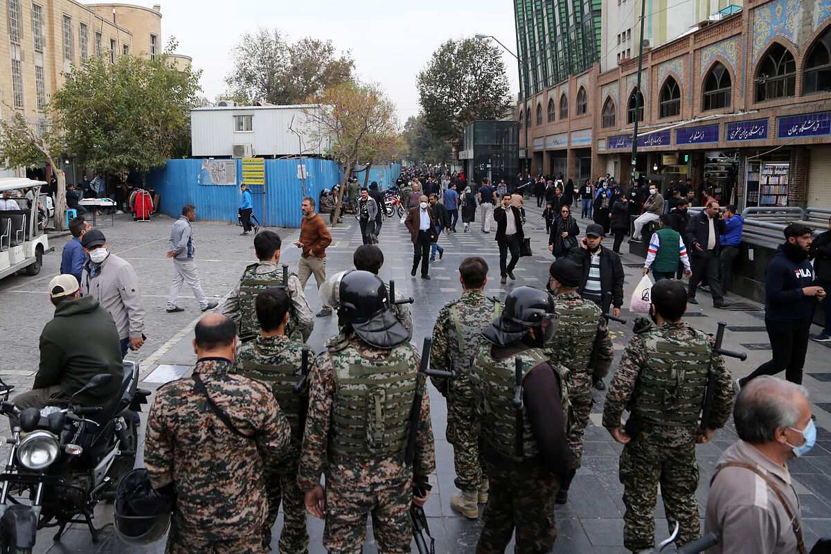 Irán se sume en la violencia en un clima de tensión