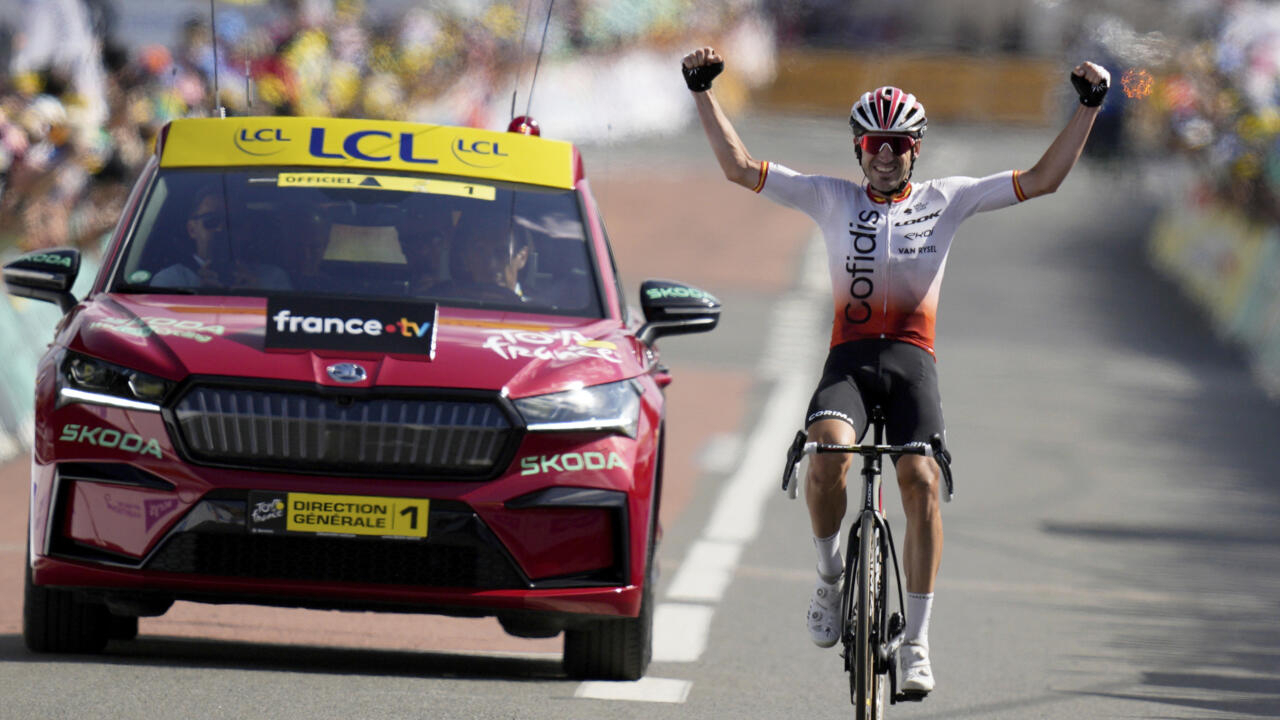 El ciclista español Ion Izagirre gana la etapa 12 del Tour de Francia