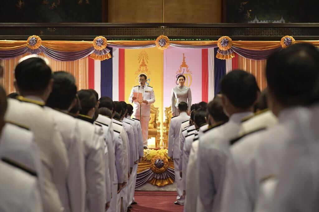 El tabú de la Monarquía hunde a Tailandia en una grave crisis