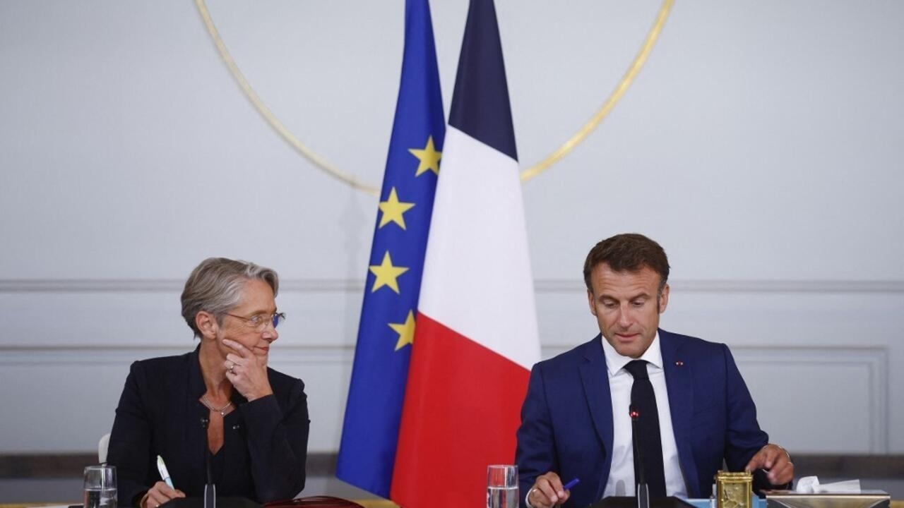 Macron reorganiza su gabinete para pasar página de un segundo mandato en crisis