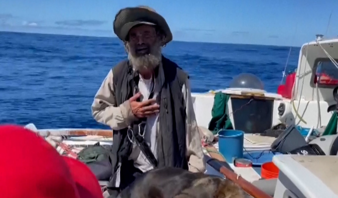 Naufragio australiano rescatado tras tres meses a la deriva: 'Tenía mucha hambre, pensé que no iba a sobrevivir'