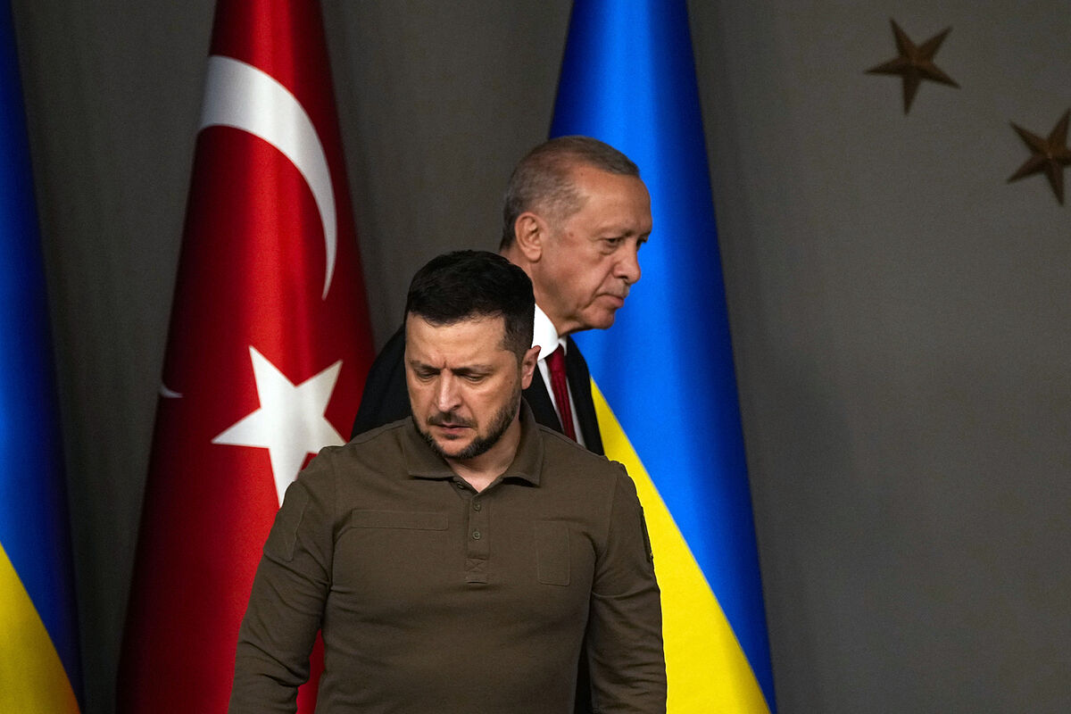 Ucrania "merece" unirse a la OTAN, dice Erdogan tras reunirse con Zelensky