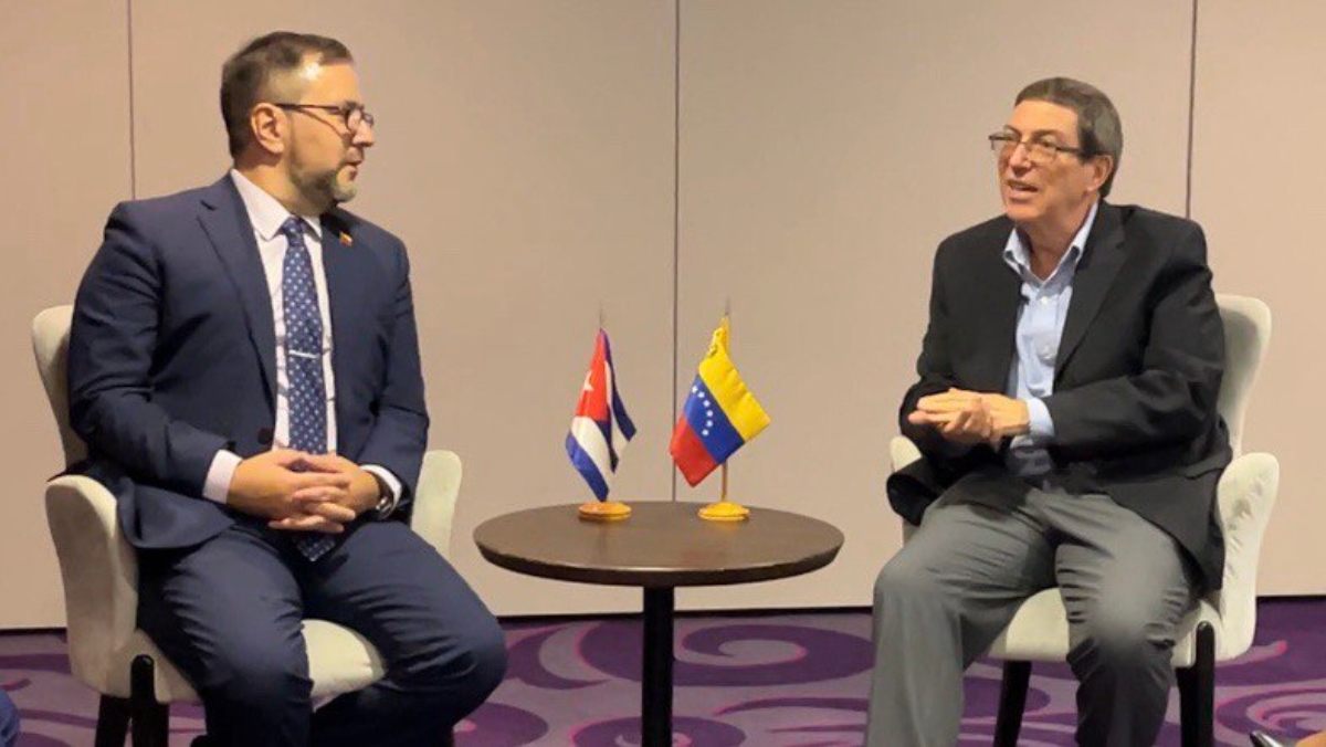 Venezuela y Cuba reafirman agenda común de cooperación y fraternidad