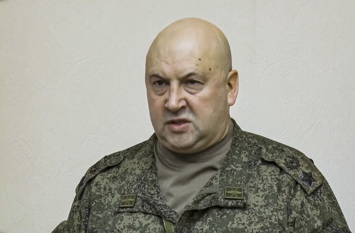 La prensa rusa asegura que el Kremlin ha destituido al general Surovikin