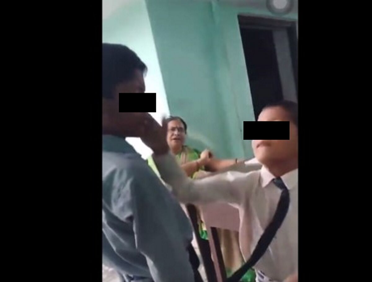 Una profesora obliga a sus alumnos a abofetear a un compañero musulmán en India