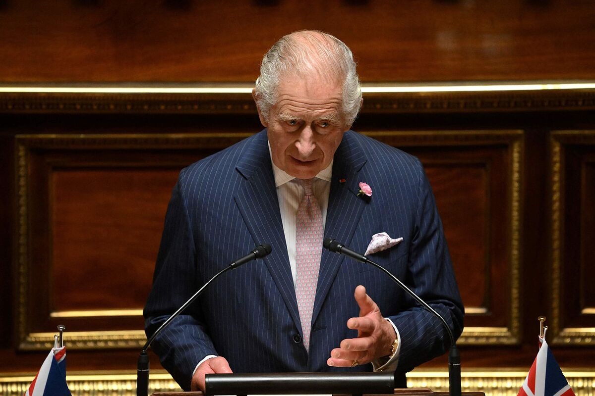 Carlos III asegura que Francia y Reino Unido se mantendrán "inquebrantables" con Ucrania