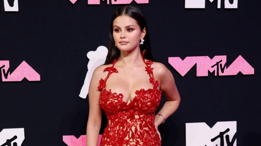 El gesto de Selena Gómez en los VMA que se volvió viral y se convirtió en meme