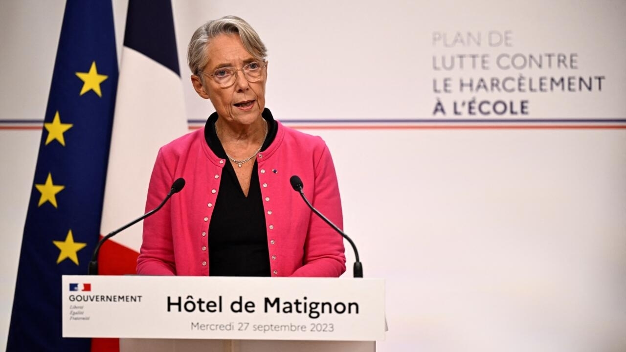 El primer ministro francés Borne presenta una estrategia “sin concesiones” para combatir el acoso escolar