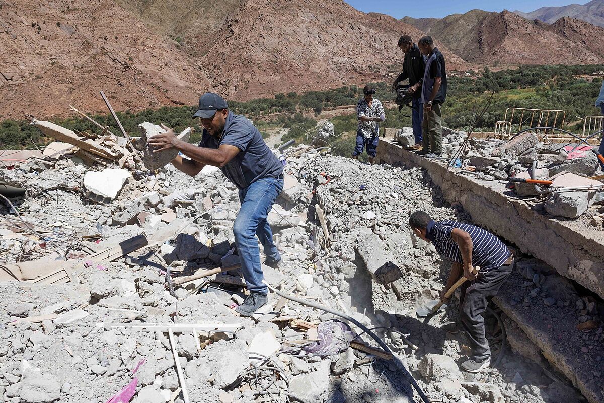 En el epicentro del terremoto en Marruecos: "Necesitamos tiendas de campaña, mantas, alimentos, pero también apoyo del Gobierno"