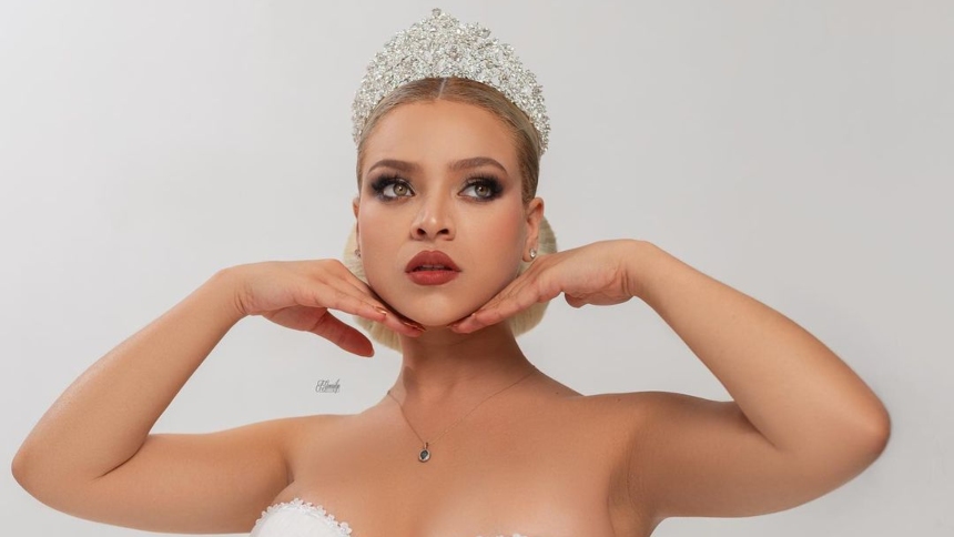 Le entregó la corona venezolana a Miss Grand, en representación de Trinidad y Tobago