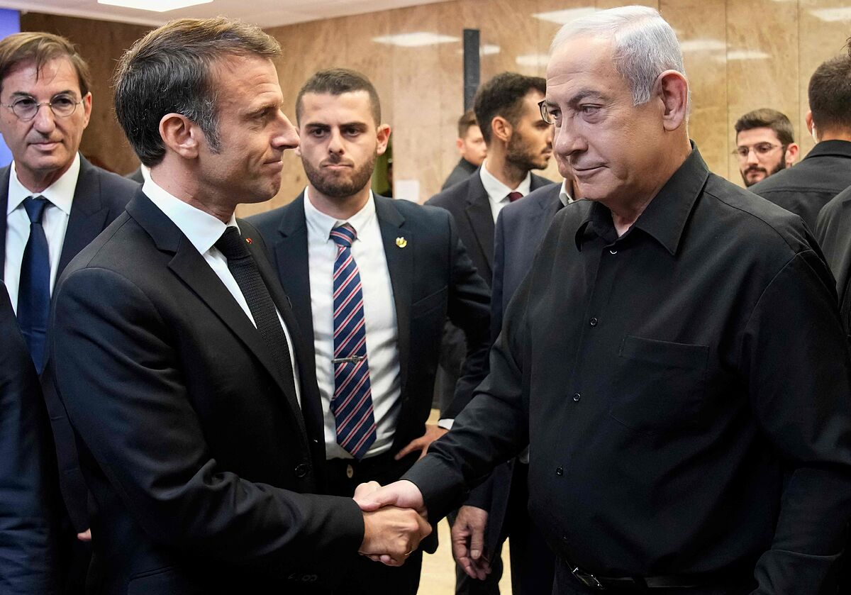Emmanuel Macron pide que la coalición internacional contra Estado Islámico luche también contra Hamás