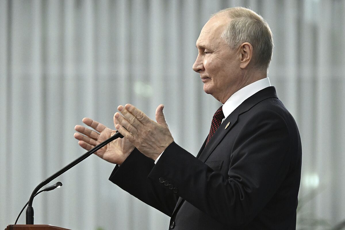 Putin dice que la contraofensiva en Kiev ha "fracasado completamente" y las fuerzas rusas están mejorando sus posiciones