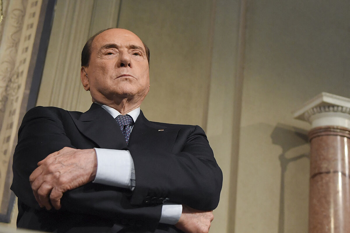 Surge un nuevo testamento firmado por Berlusconi en Colombia que cambiará la distribución de bienes en su herencia