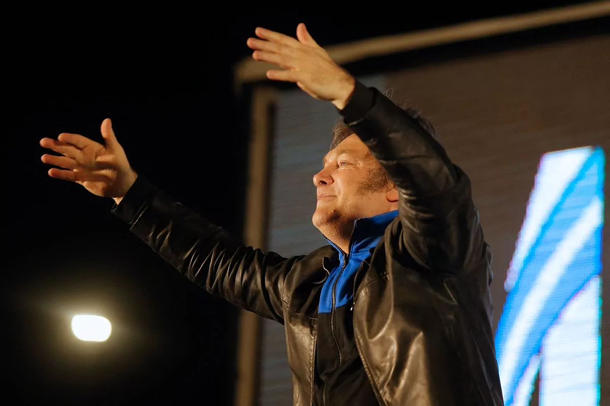 Javier Milei, el candidato ultraliberal que cautivó a la juventud argentina