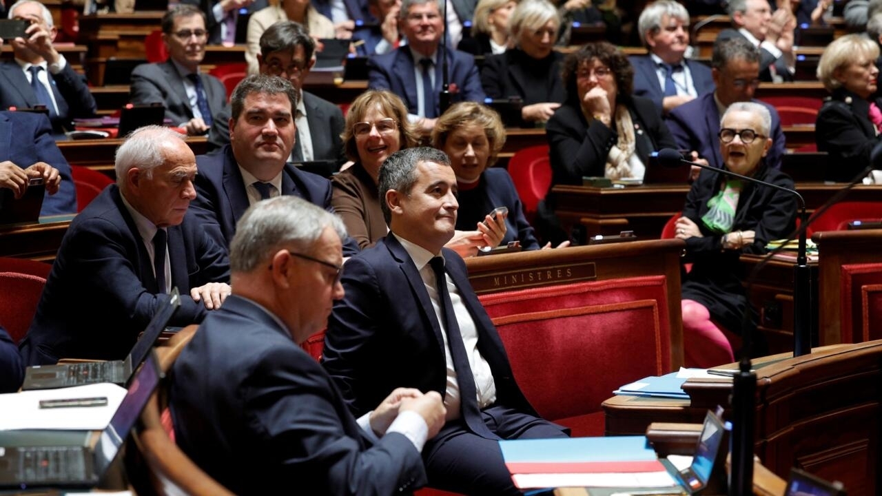 La derecha francesa “endurece” el nuevo proyecto de ley destinado a controlar la inmigración