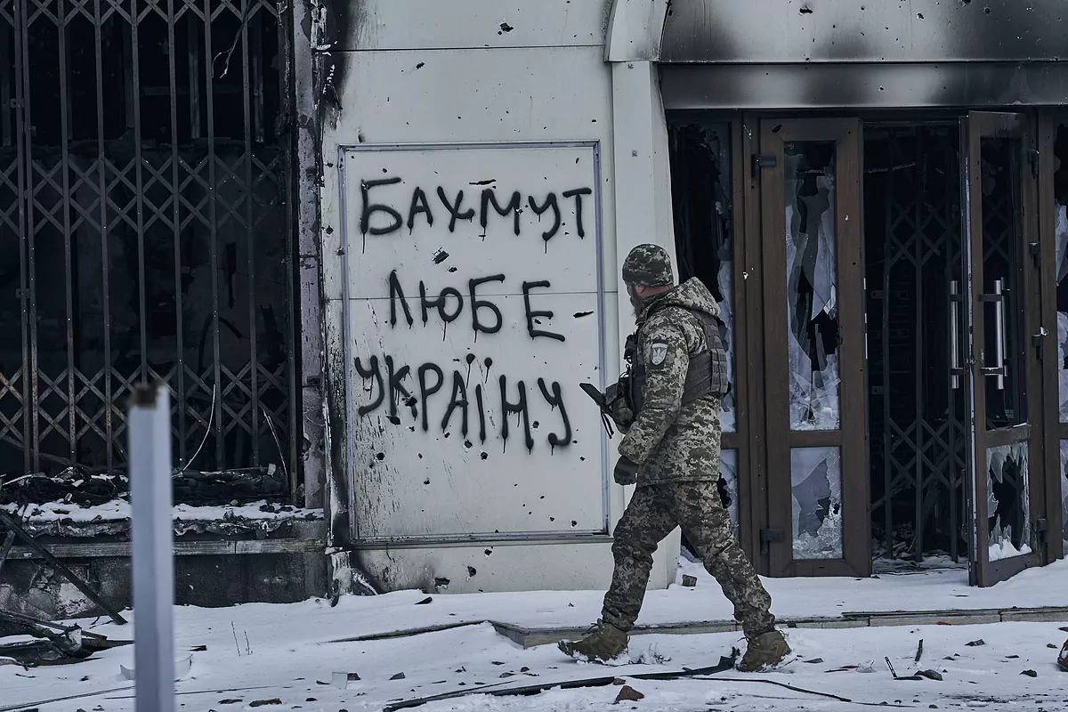 Ucrania denuncia el mayor ataque ruso desde principios de año tras el bombardeo de más de 100 ciudades en 24 horas