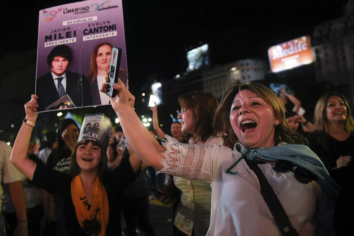 Vox, Salvini, Lula y Trump, entre los que felicitaron a Milei por su victoria en Argentina