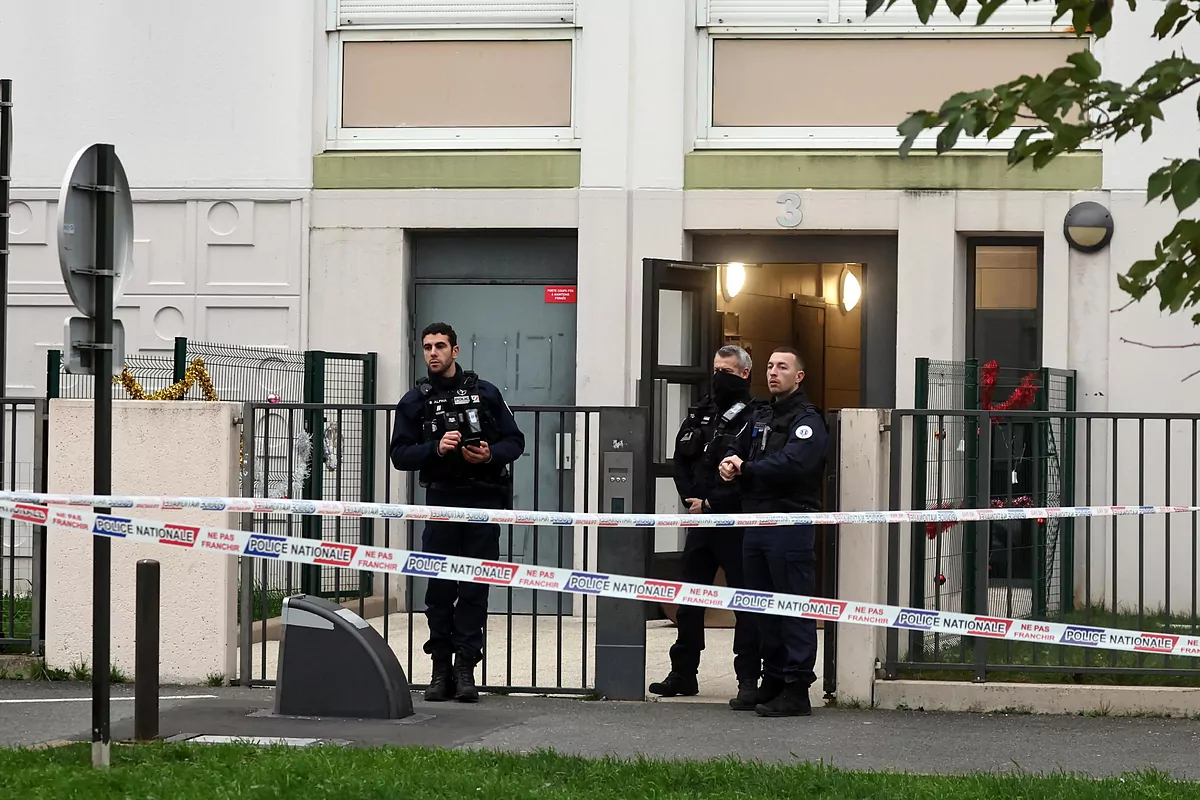 Detenido un hombre por matar a su mujer y a sus cuatro hijos en las afueras de París