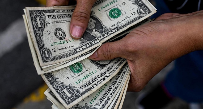 El dólar paralelo subió mucho el 5 de diciembre: así se cotizó