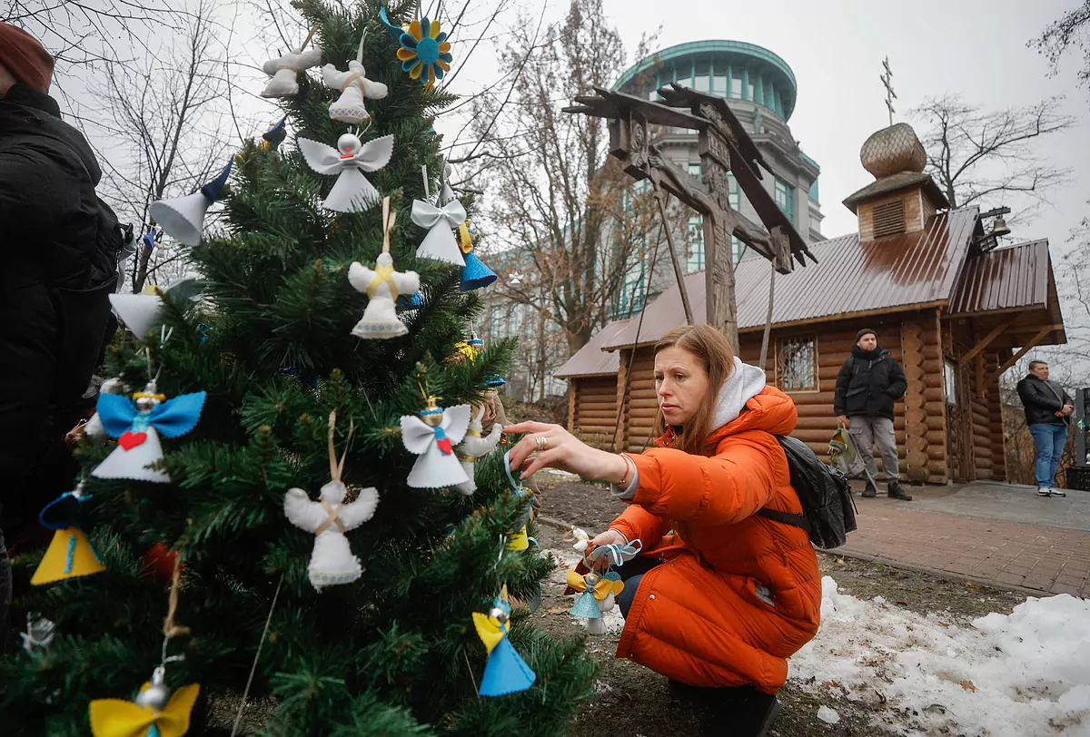 Los ucranianos adelantan la Navidad al 25 de diciembre por primera vez para marcar el distanciamiento con las tradiciones rusas