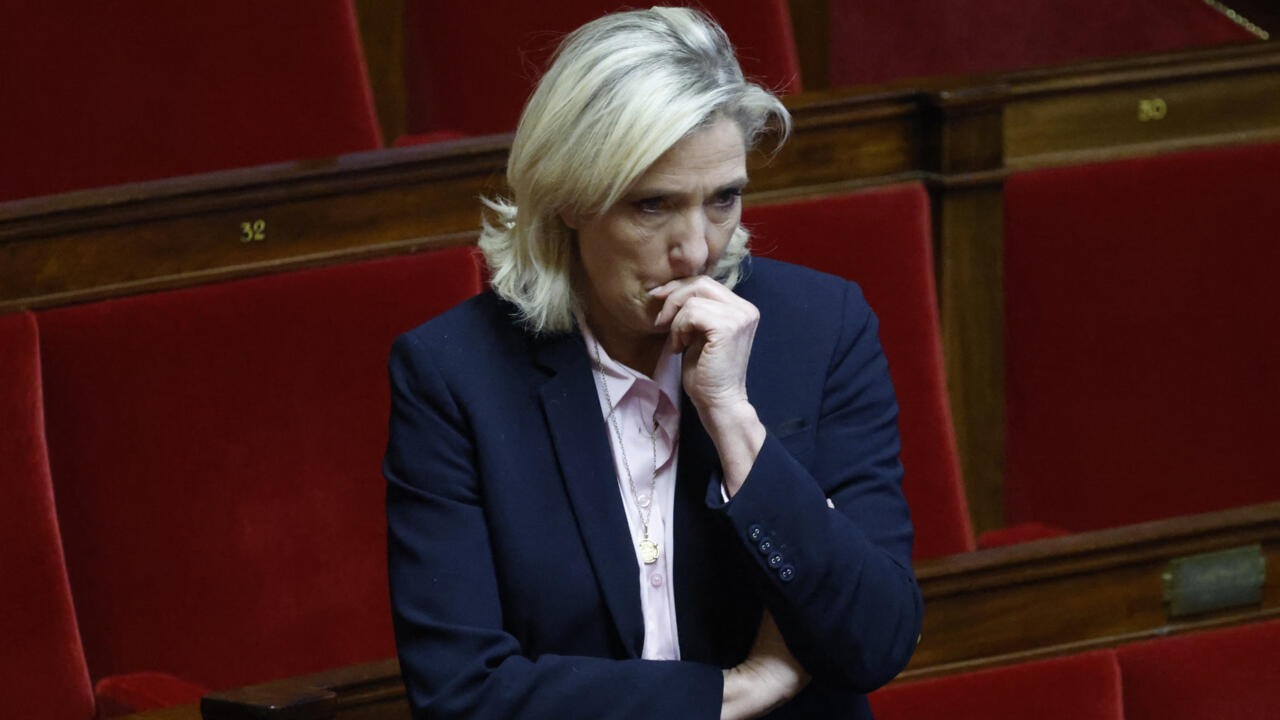 Marine Le Pen, líder de extrema derecha francesa, será juzgada por malversación de fondos europeos