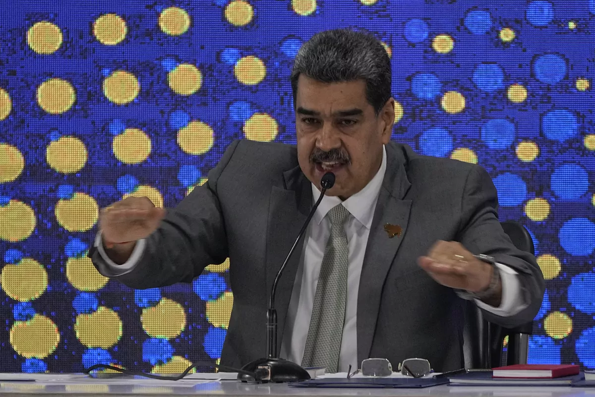 Más prisioneros intercambiados entre Estados Unidos y Nicolás Maduro