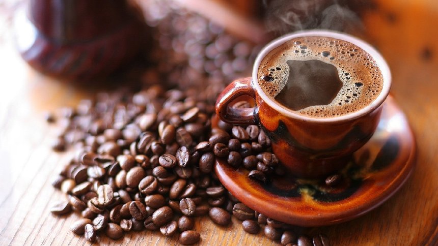 El experto reveló los efectos que sufre el organismo al dejar o reducir el consumo de cafeína
