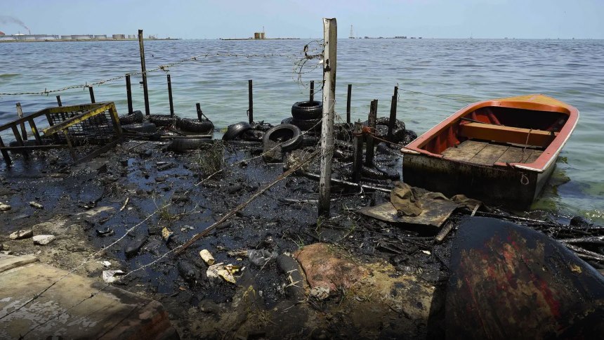Fugas en el lago de Maracaibo advierten que la recuperación tardará décadas