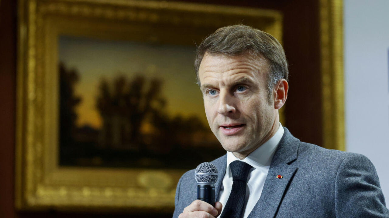 La reorganización de Macron inclina el gabinete francés hacia la derecha antes de las elecciones europeas