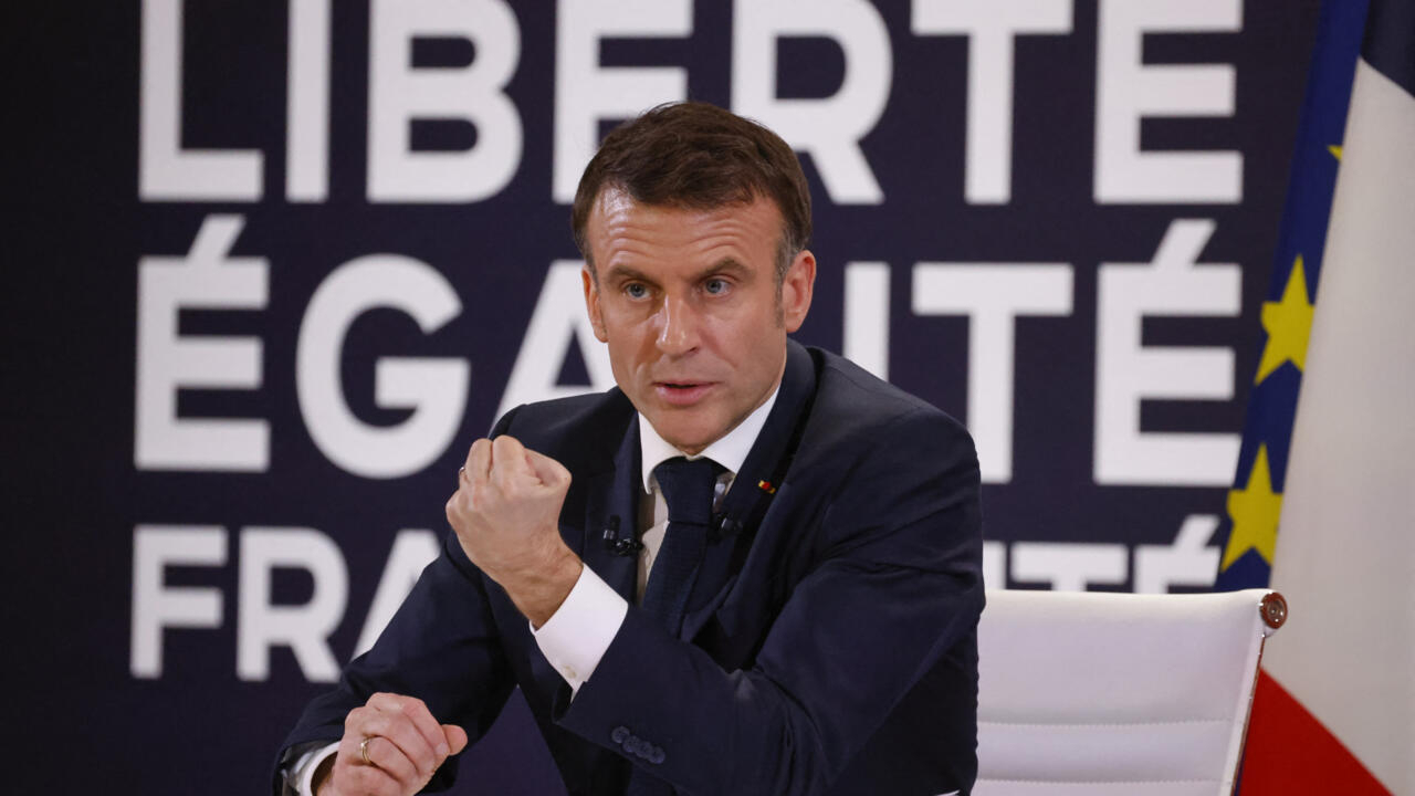 Macron provoca indignación al pedir reactivar la tasa de natalidad en Francia