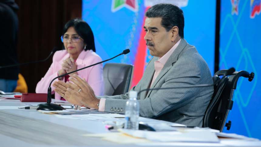 Maduro dice que los acuerdos de Barbados están "heridos de muerte" tras acusaciones de conspiración