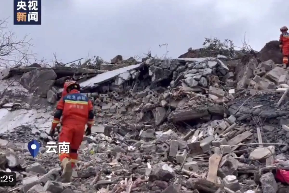 Más de 40 desaparecidos y 500 evacuados tras un deslizamiento de tierra en el suroeste de China