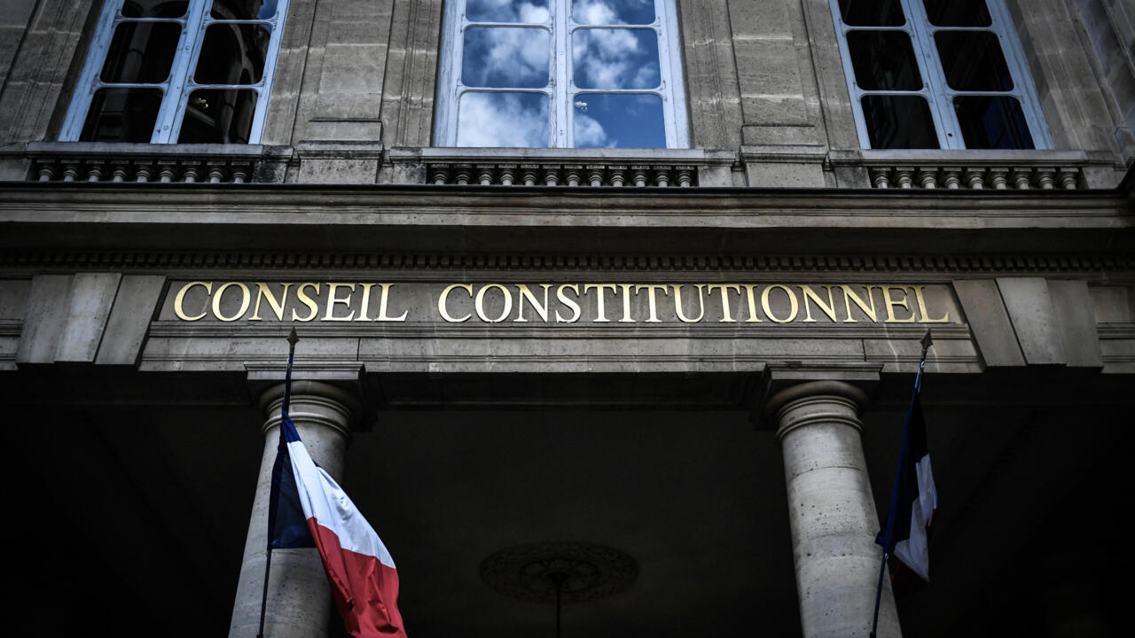Un tribunal francés desecha gran parte de una dura ley de inmigración y la declara inconstitucional