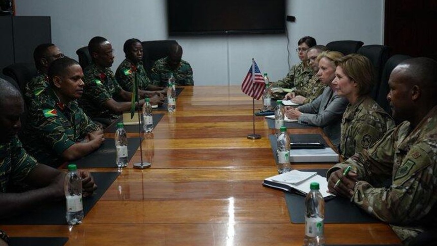 Estados Unidos aumentará la ayuda militar a Guyana, comprará aviones, helicópteros y hasta drones