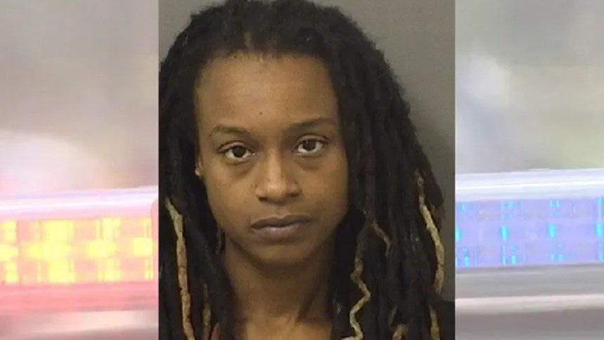 Arrestada después de que se encontró un arma en la lonchera de su hijo de dos años de la guardería.