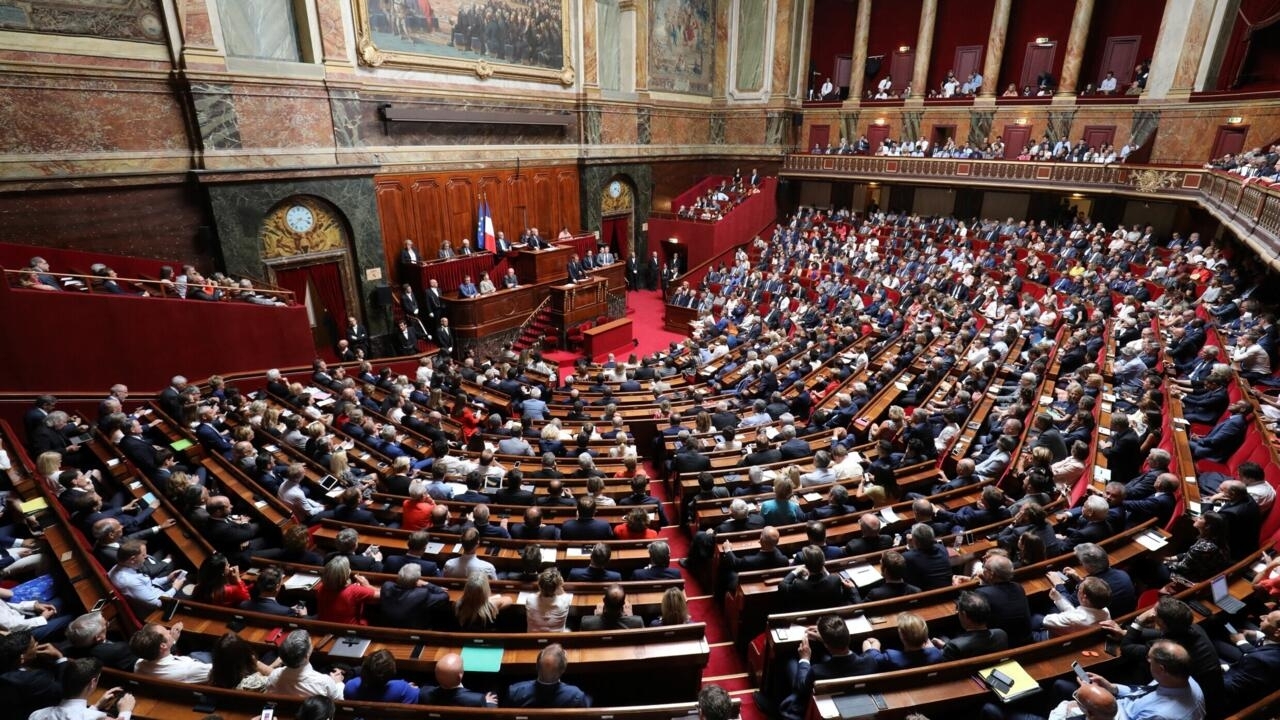 Francia incluirá el derecho al aborto en la Constitución como una “libertad garantizada”