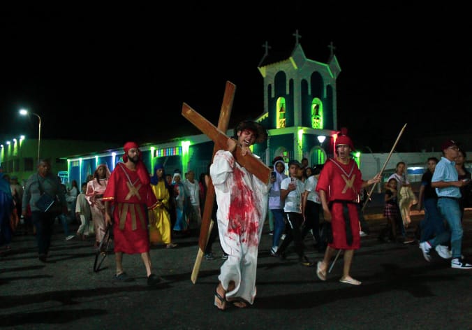 Tradicional Vía Crucis, romería cerrada con presentación en San Felipe