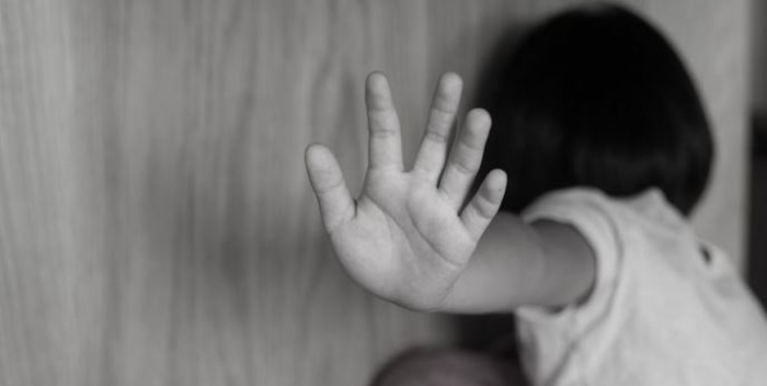 Un albañil condenado por abusar sexualmente de su hijo y su hijastra