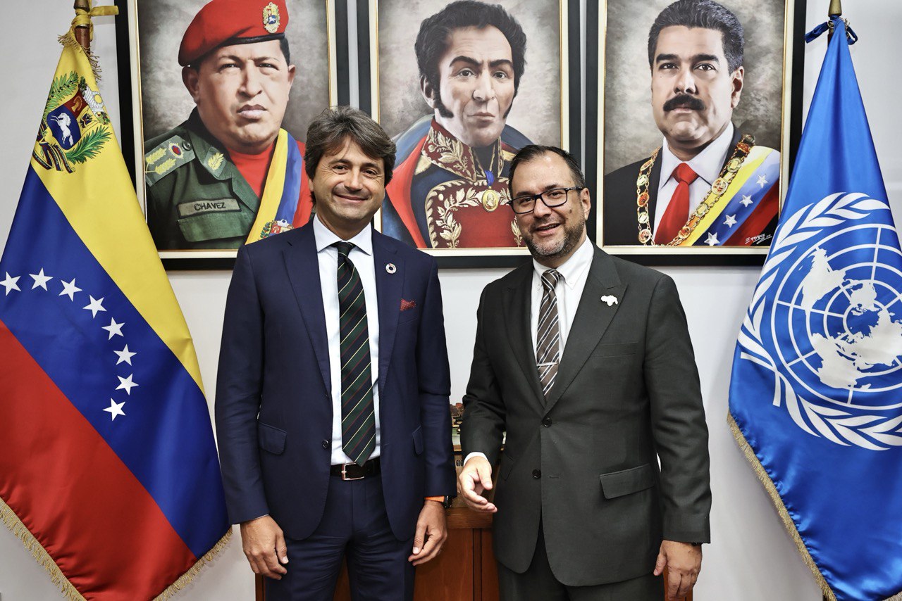 Canciller Gil sostuvo reunión con coordinador de ONU en Venezuela