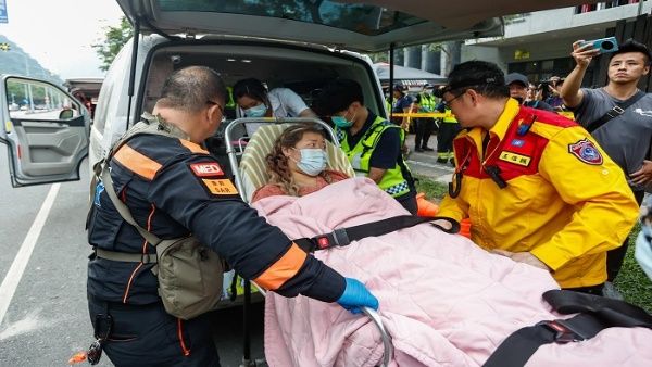 Continúan las labores de rescate en Taiwán tras el terremoto